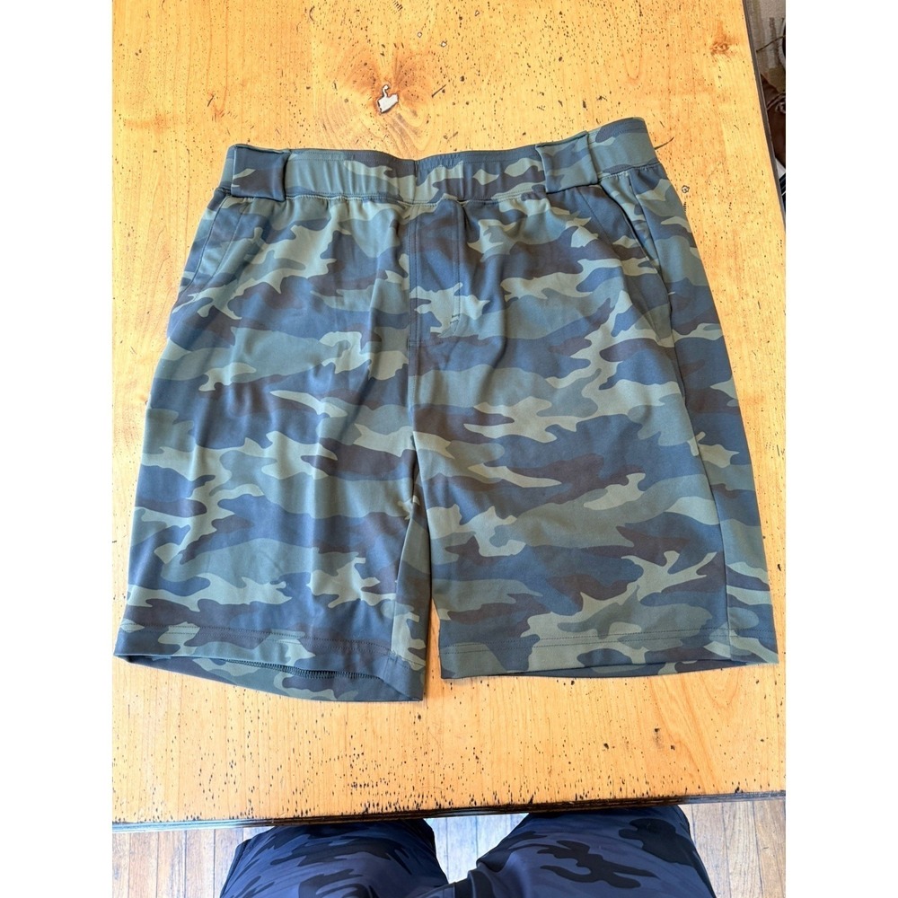 MUNICIPAL Sport Utility Gear Camo Shorts Mens Sz L Elastic Waist Stretch Gym 8